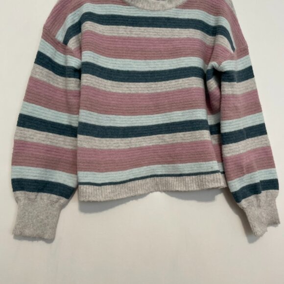PINQUE STITCH FIX STITCHFIX Gray Mauve Pink Blue Striped Cropped Crop Sweater M - Picture 4 of 15